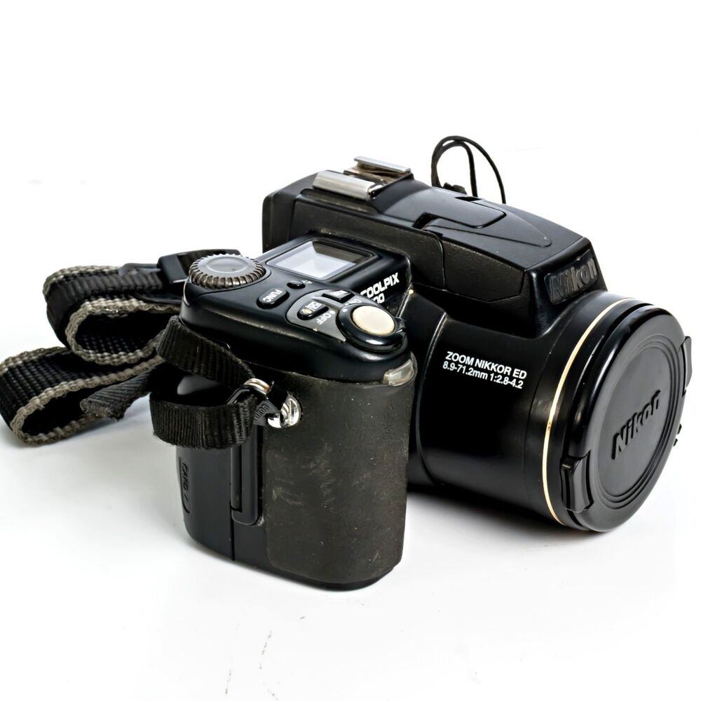 Nikon Coolpix 8700 8MP Digital Camera w/8x ED Zoom (Needs Battery) - Picture 2 of 6